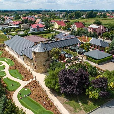 Karczma Michelle Otel Jankowice  Dış mekan fotoğraf